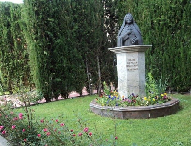 La Inmaculada fundadora de la obra misionera de Jesús y María